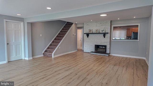 9316 ACADEMY RD, Philadelphia, PA 19114