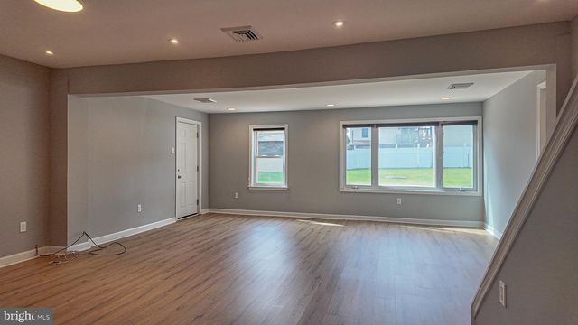 9316 ACADEMY RD, Philadelphia, PA 19114