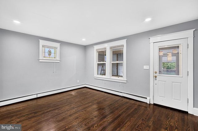 268 CLOVER, Ewing Twp, NJ 08560
