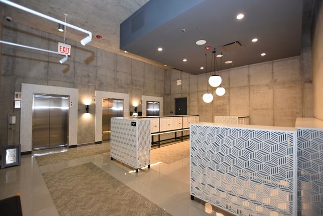 60 E Randolph Street PH25C, Chicago, IL 60601