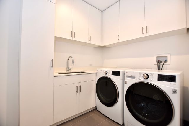 60 E Randolph Street PH25C, Chicago, IL 60601