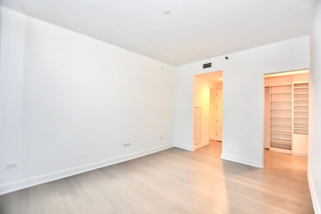 60 E Randolph Street PH25C, Chicago, IL 60601