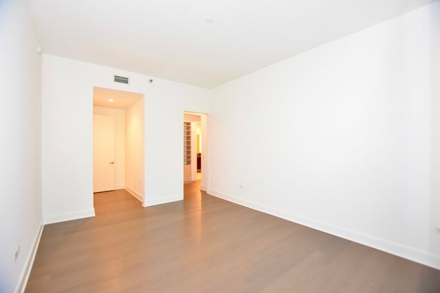 60 E Randolph Street PH25C, Chicago, IL 60601