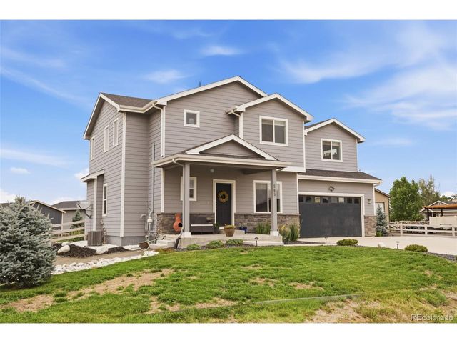 565 Remington Dr, Hudson, CO 80642