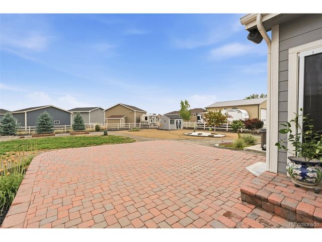 565 Remington Dr, Hudson, CO 80642