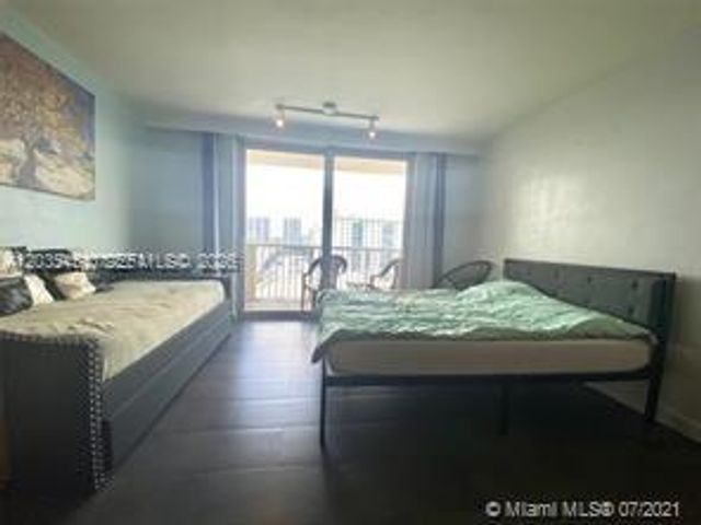 19201 Collins Ave 939, Sunny Isles Beach, FL 33160