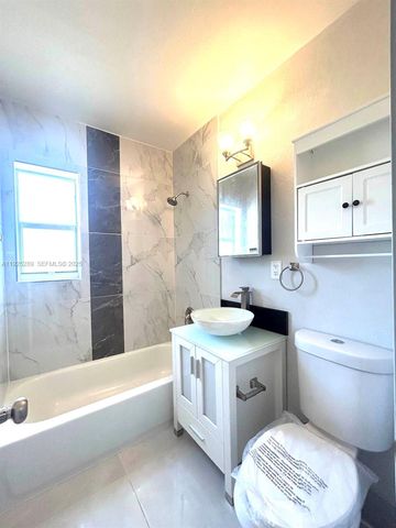 806 NW 18th St, Fort Lauderdale, FL 33311