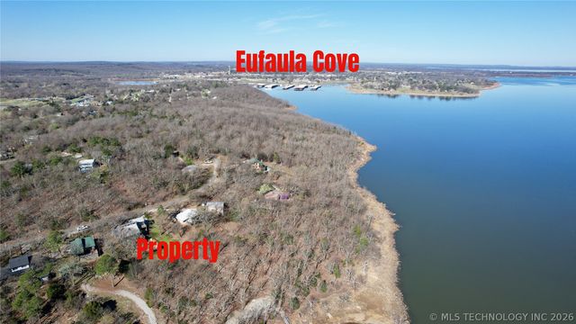1048 Robin Hood Road, Eufaula, OK 74432