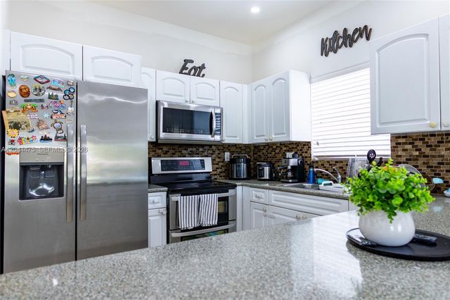 6939 SW 158th Ave, Miami, FL 33193