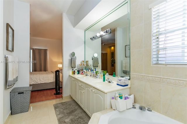 6939 SW 158th Ave, Miami, FL 33193