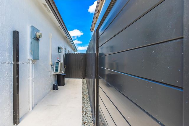6939 SW 158th Ave, Miami, FL 33193