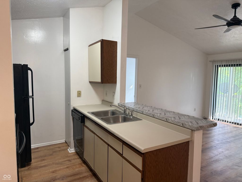 4291 Village Parkway Circle W 11