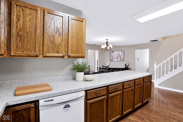 4317 W Summerhaven Drive, New Palestine, IN 46163