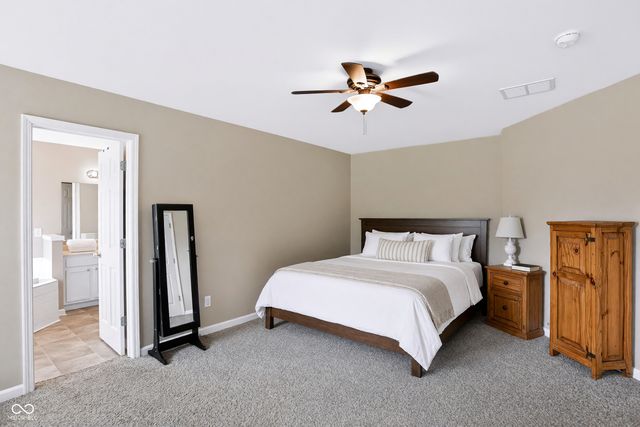 4317 W Summerhaven Drive, New Palestine, IN 46163