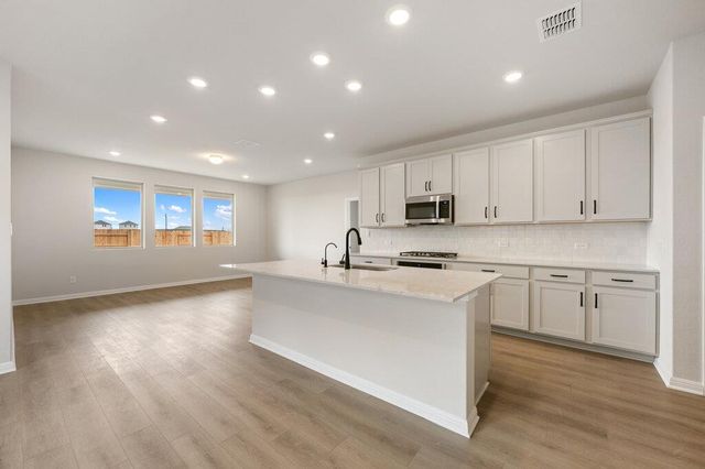 9721 Serene Bliss LN, Buda, TX 78610