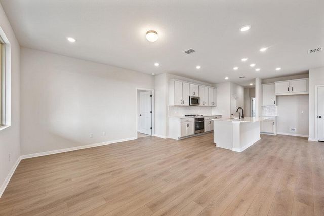 9721 Serene Bliss LN, Buda, TX 78610