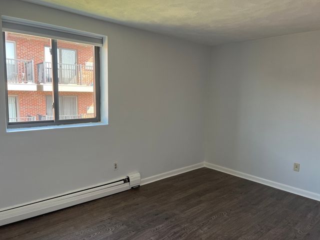 100 Governors Park 18, Winthrop, MA 02152