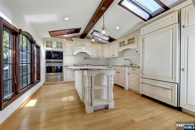 50 W Shore Trail, Sparta, NJ 07871