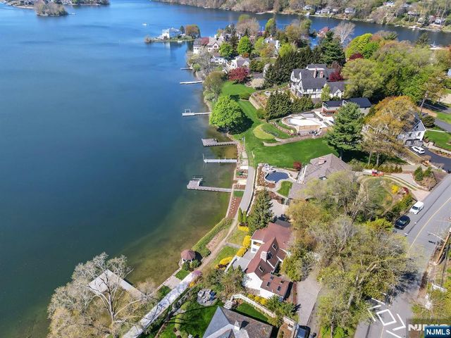 50 W Shore Trail, Sparta, NJ 07871