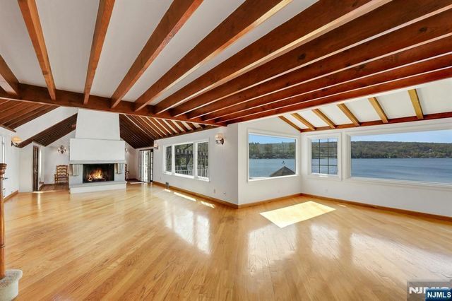 50 W Shore Trail, Sparta, NJ 07871
