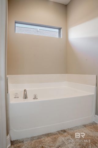 7888 Park Place Dr S, Mobile, AL 36609