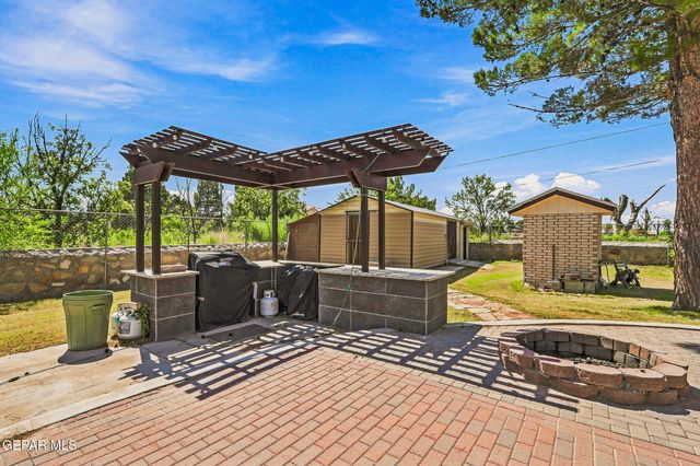 6710 Westside Drive, El Paso, TX 79932