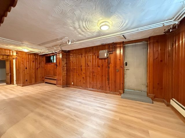 115 Grove St, Brookline, MA 02467