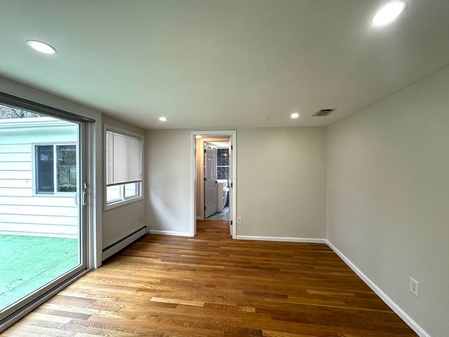 115 Grove St, Brookline, MA 02467