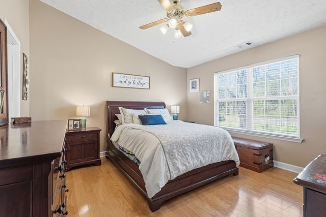 1013 Chelsea Dr, Goodlettsville, TN 37072