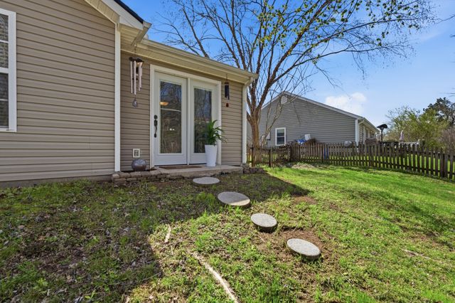 1013 Chelsea Dr, Goodlettsville, TN 37072