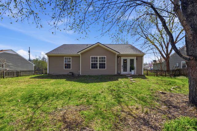 1013 Chelsea Dr, Goodlettsville, TN 37072