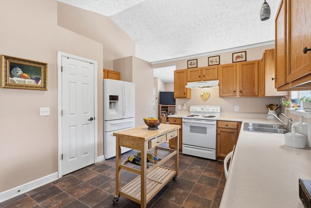 1013 Chelsea Dr, Goodlettsville, TN 37072