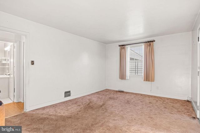 1833 SPRING ROAD, Carlisle, PA 17013