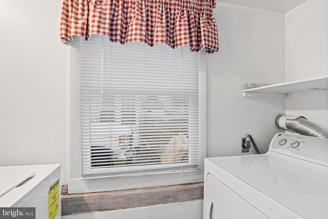 1833 SPRING ROAD, Carlisle, PA 17013