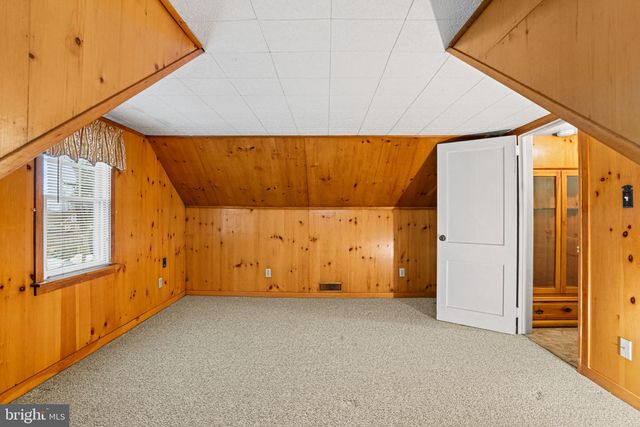 1833 SPRING ROAD, Carlisle, PA 17013