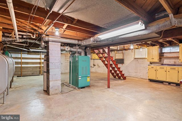 1833 SPRING ROAD, Carlisle, PA 17013