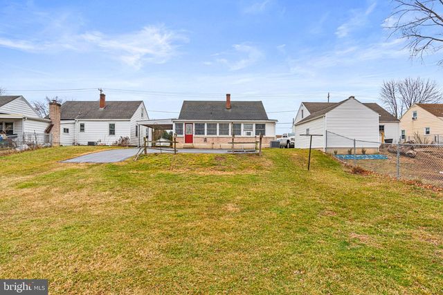 1833 SPRING ROAD, Carlisle, PA 17013