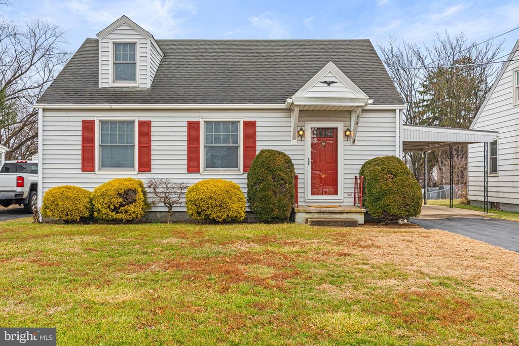 1833 SPRING ROAD, Carlisle, PA 17013