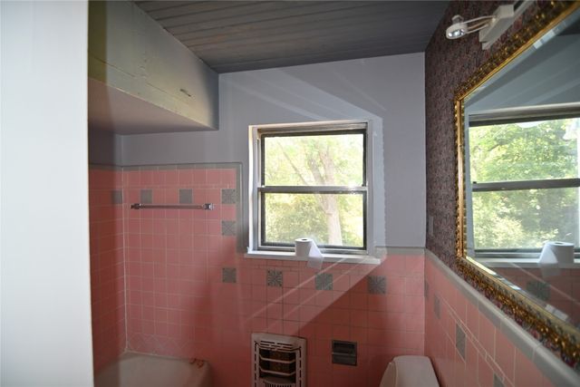 1916 Tierney Road, Fort Worth, TX 76112