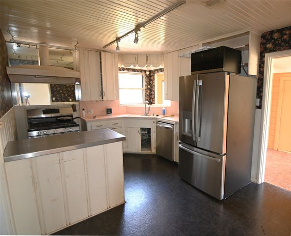 1916 Tierney Road, Fort Worth, TX 76112