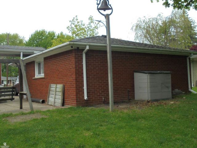 18138 22 Mile Road, Macomb Twp, MI 48044