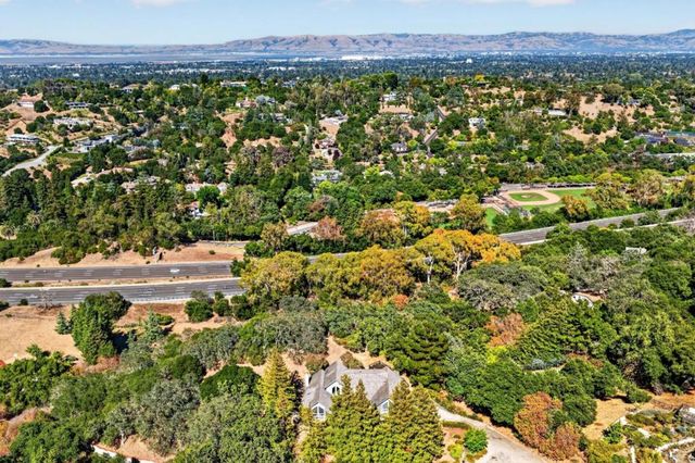 13204 Wright Way, Los Altos Hills, CA 94022