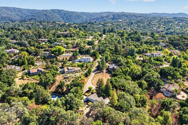 13204 Wright Way, Los Altos Hills, CA 94022