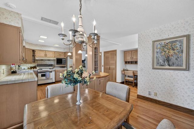 13204 Wright Way, Los Altos Hills, CA 94022