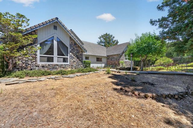 13204 Wright Way, Los Altos Hills, CA 94022
