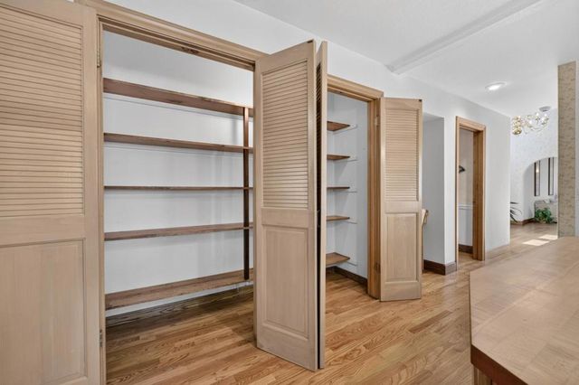 13204 Wright Way, Los Altos Hills, CA 94022