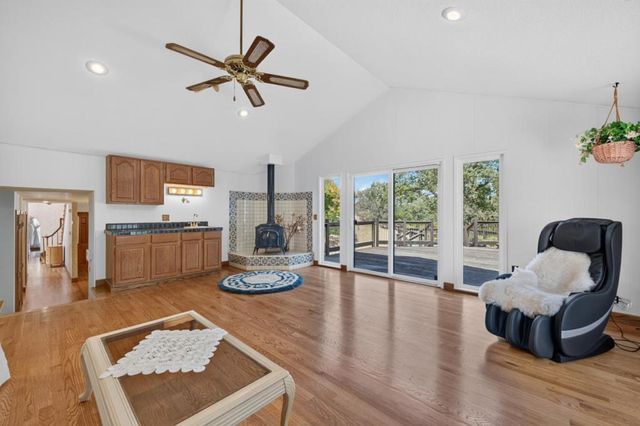 13204 Wright Way, Los Altos Hills, CA 94022