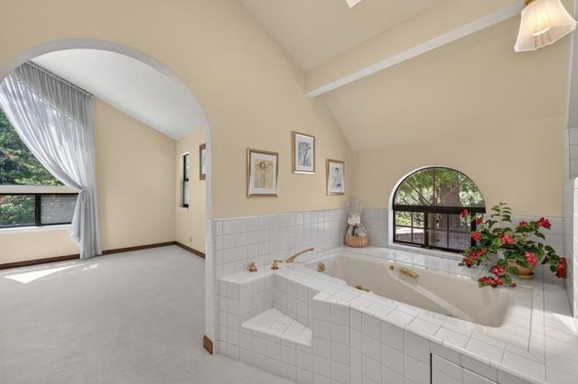 13204 Wright Way, Los Altos Hills, CA 94022