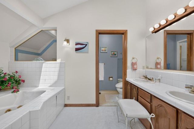 13204 Wright Way, Los Altos Hills, CA 94022