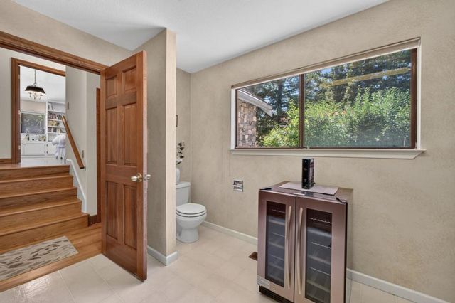 13204 Wright Way, Los Altos Hills, CA 94022